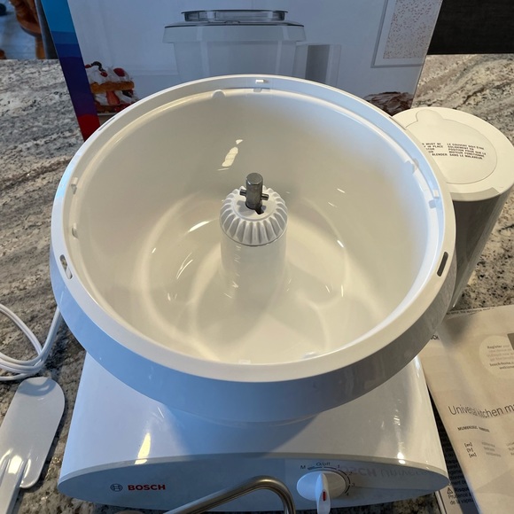 Sold!!! Bosch Universal Plus Mixer - Picture 4 of 5